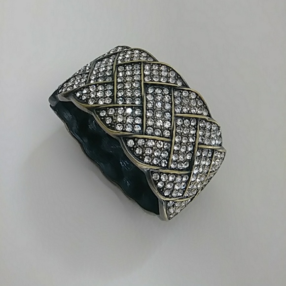 ★ HP★Vintage Look Crystal Statement Bracelet - Picture 3 of 7